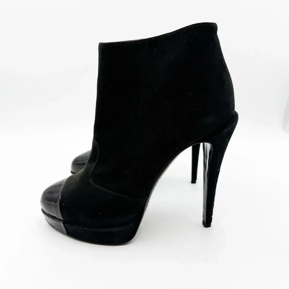 Chanel CC Cap Toe Black Suede Leather Ankle Boots Heels EU 39.5